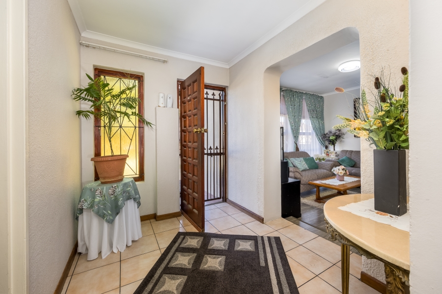 4 Bedroom Property for Sale in Belhar Western Cape